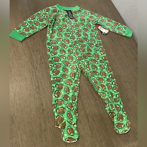 Joe Boxer Infant Footie Pajamas‎ Football Design Green Polyester Size 18 Months